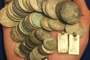 外国人「俺達が金属探知機で見つけたレアなお宝を見せていく！」Part2