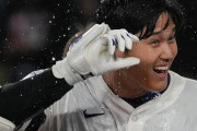 【海外の反応】ド軍全体が大谷翔平のスポンサーの広告塔になる「1人だけトラボルタがいるぞ」
