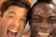 酒井も参加！バロテッリの自撮りパフォーマンス（海外の反応）