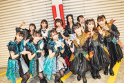 【海外】BABYMETAL with METALVERSEとBAND-MAIDのバックステージショット