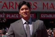 大谷翔平が13歳の少女に手玉に取られる様子に全米騒然！←「両方とも可愛い」(海外の反応)