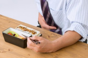 錦織を破った西岡良仁が食中毒で棄権と報道（海外テニスファンの反応）