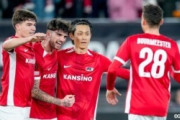 オランダ人「立役者だ」日本代表DF、トッテナムを完封！勝利に貢献で現地サポが称賛！【海外の反応】