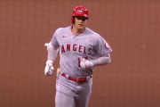 大谷、初回先頭打者でホームラン！セーフティーバントも成功させマルチ安打！【海外の反応】