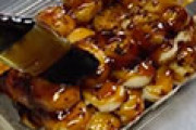 海外「間違いなく美味しいはず！」 日本人のおばあちゃんが作る「みたらし団子」に興味津々