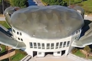 中国：想像を超えた醜い建物、奇妙な建物、不気味な建物、不思議な建築物。海外の反応