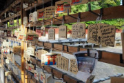 香港人「日本に香港を支持する絵馬がたくさんあるぞ」