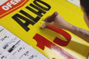 「見ていて気持ちいい…」カリグラフィーアートの達人による広告の書き方