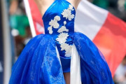 韓国人「ワールドカップ開会式を彩ったイ・ジェの衣装、韓服？ドレス？その正体は」