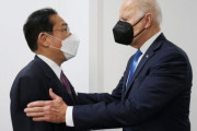 韓国人「文在寅とあまりにも比較される日本の首相」