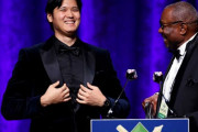 【海外の反応】大谷翔平さん、ハンサムと紹介された後に英語でスピーチを披露「また彼を好きになってきた」