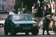 韓国人「日本の1980年代の自動車CMを見てみよう」「最近の車よりもいい」