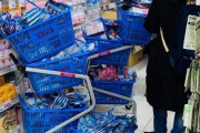 【画像あり】中国人「日本のマスクは最高です！」中国国内で10倍の値段で売れる為、転売目的の中国人が日本でマスクを爆買い！　韓国の反応