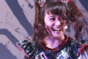 BABYMETALのアメリカツアーの神バンド4人の正体が判明　【海外の反応】