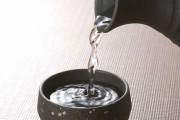 日本「アジアで有名なアルコールって日本酒だけだよね？」