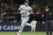 「ヒット1本で大喜びなんて悲惨だ」村上の強烈な安打を巡り、スランプ脱出を期待するファンと懐疑派が激論！【海外の反応】
