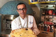 【悲報】イタリアの超有名ピザ屋がパイナップル入りピザを販売→ 激怒する人が相次ぎ国を揺るがす大問題にｗｗｗｗ