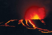 海外「日本には1年で1000人以上が亡くなってしまった恐ろしい火山がある」伊豆大島・三原山で起きた異常事態に外国人の中でも話題に