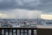 韓国人「日本のゲリラ豪雨で撮影された歴代級の写真を見てみよう」