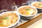 メニューは2種類のみ⁉大阪が誇る最高のカツ丼職人の技が凄い！！外国人「嬉しそうに調理している彼を見ているとこっちまで気分が良くなる」