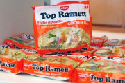 外国人「袋ラーメンを作るんだけど何をトッピングすればいい？」