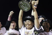 【海外の反応】里綾実が“超打高投低”の米女子プロ野球決勝で衝撃の完封！「女性版の山本由伸なの？」