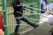 外国人「日本の教師はこんな武器の訓練をする、銃のない国でしか成立しないよ」