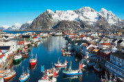 韓国人「この世の果てと呼ばれるノルウェーの絶壁をご覧ください」