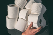 アメリカ、感染の拡大で再度トイレットペーパー等の買い占めが発生【海外の反応】
