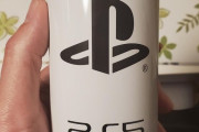 外国人「日本でPS5エナジードリンクが売ってたので買ってみた！」
