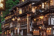 外国人「日本のことは大好きだ!!」山形の銀山温泉が美しすぎると話題に