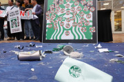 スタバコリアに業界初の労組、5・18イベントの余波と過重労働への不満に賛否が割れる韓国