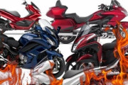 「大反日】韓国で日本製バイクに火刑式を挙行‥日本製バイクを鉄パイプと金槌で殴って破壊し、火刑にしようとした所で警察に止められ衝突‥　韓国の反応