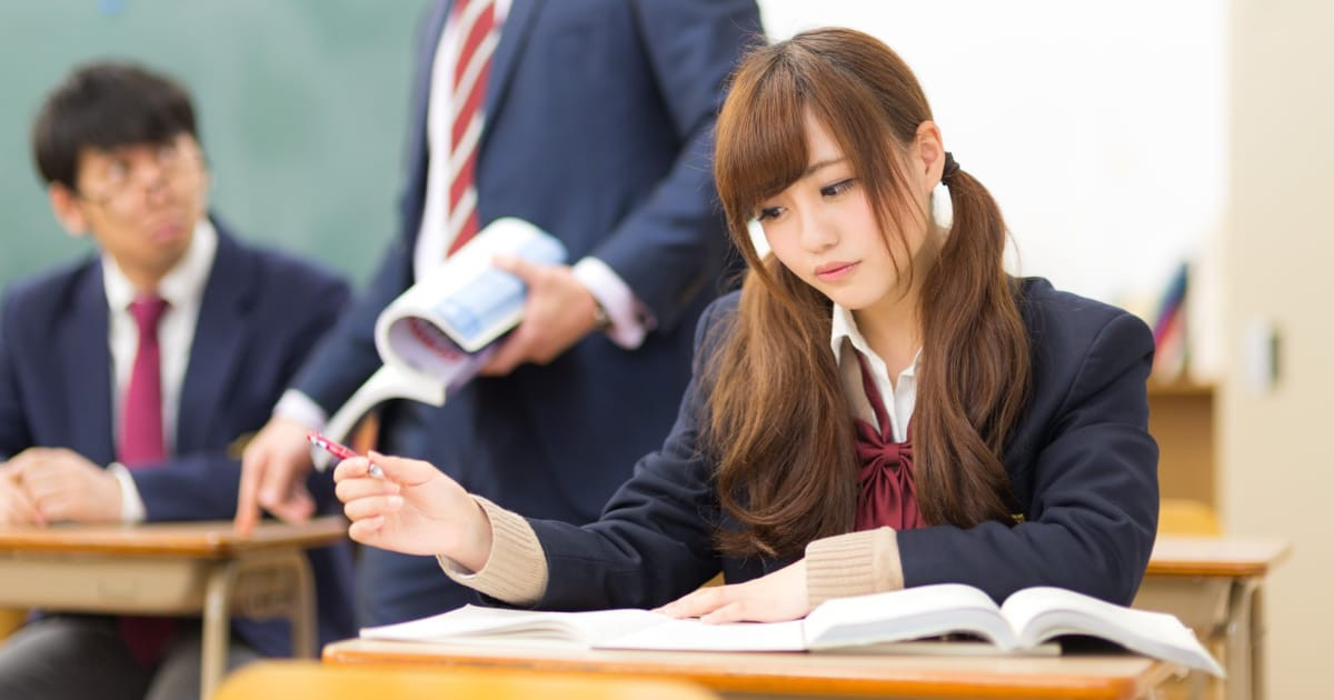 日本の学校のデジタル化が「そうじゃない」とツッコミ殺到！思わず笑ってしまう！【台湾人の反応】 | 海外の反応アンテナ