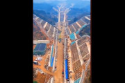 【海外の反応】中国の山々を切り開く高速道路建設　海外の反応「中国は環境や人々のことを考えていない、中国製だから5年以内に壊れる」