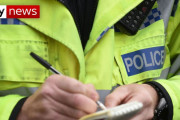 英警察官が都市封鎖にも関わらずヘアカットを行い罰金刑に…[海外の反応]
