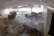 ニューヨークで洪水、「鉄砲水警報」も (海外の反応)