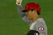 【海外の反応】「強烈だ！」大谷翔平、7回に弾丸ライナーで貴重な同点タイムリーを放つ！延長戦で勝利