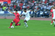 韓国人「韓国VSヨルダンの試合でファン・ヒチャンが足首を折られて退場！日本人審判がカードを出さず韓国人サポーターが激怒！」　韓国の反応
