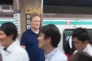 海外「コナン君を敵にまわすとはｗ」コナン・オブライアンが名探偵コナンに文句をつけて日本に来た！ 海外の反応