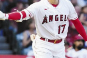 海外「大谷翔平は今伝説を作っている！(ﾌﾞﾙﾌﾞﾙ」32号ホームラン！打球速度184km、飛距離131mライトへかっ飛ばす！