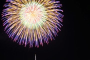 日本の花火はこうして作られ、打ち上げられる「美しい花火、実際に見てみたいです」「一発の花火でこんなことができるなんて...」海外の反応