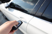 韓国男性が「彼女に車を買ってほしい」と投稿、ネットでは「乞食根性」「まず自分を見ろ」と冷ややか