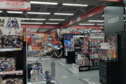 海外「日本は素晴らしいところだな」日本の家電量販店のガンプラコーナーを見た海外の反応