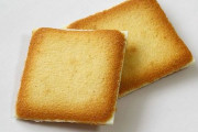 海外「友達に日本旅行のお土産のお菓子を買いたいんだけど何がお勧め？」お土産に最適な日本のお菓子に対する海外の反応