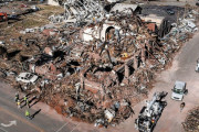 海外「メイフィールド・ケンタッキー州が壊滅的」米史上最大級の竜巻の痕跡（映像）がこちら