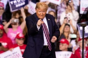 トランプ大統領「寄生虫はクソ映画だ！」トランプが2日連続で「寄生虫」を「韓国から来た映画」と非難‥　韓国の反応