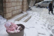 ノルウェー人「寒い時期に赤ちゃんを外に放置する風習、これって普通か？」