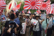 【予言】日本人「来年のオリンピックスタジアムはこうなって居る‥」旭日戦犯旗を持って練り歩く日本人達の姿をご覧ください　韓国の反応