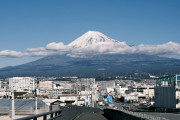 海外の反応：「もう富士山自体をフェンスで囲ったら？」コンビニ以外の別の人気撮影スポットでフェンス設置へ
